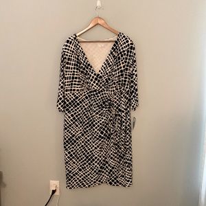 Black and white print dress 22W